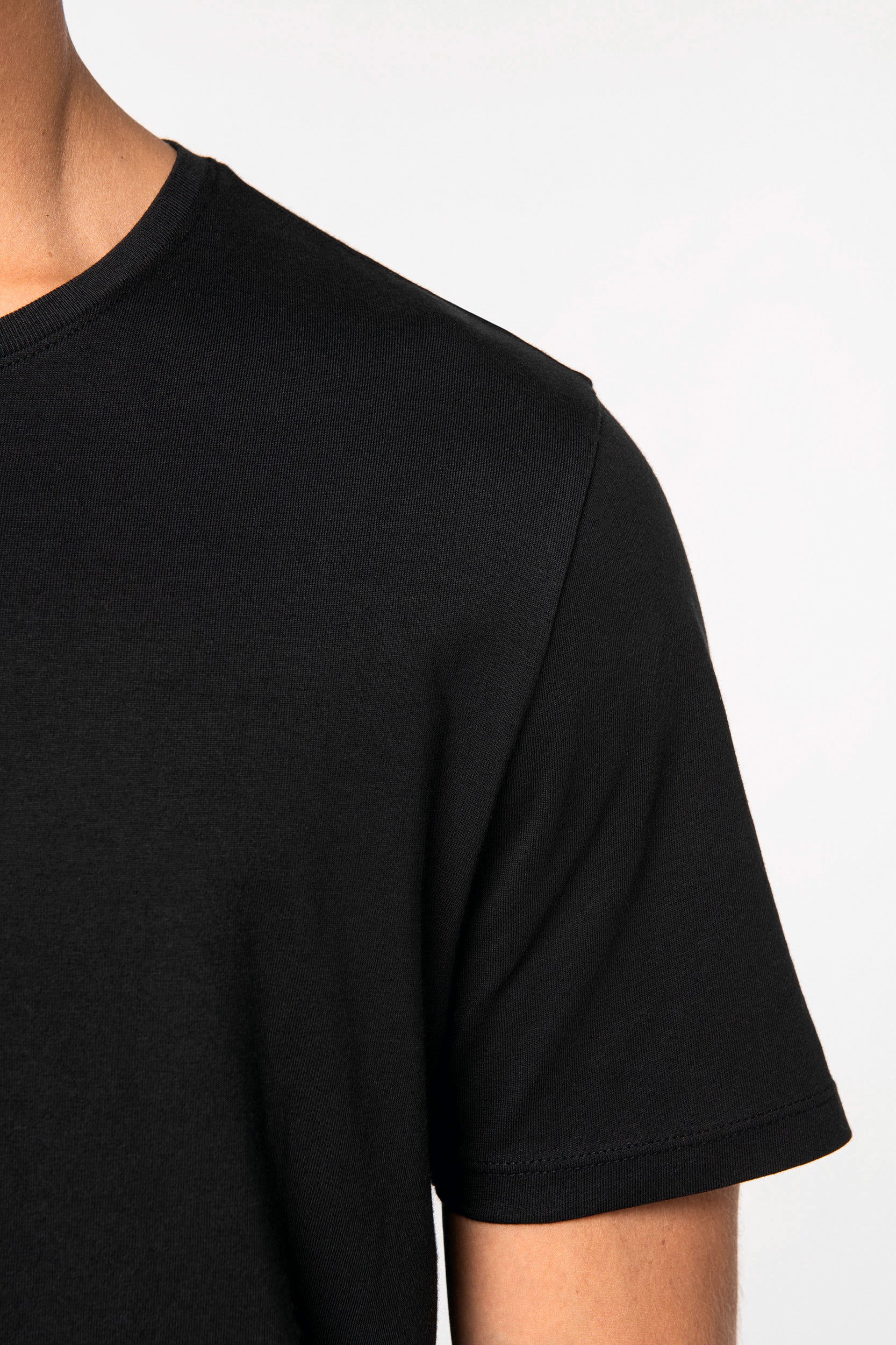 Heren T-shirt met gebogen zoom - 155gsm - NS331