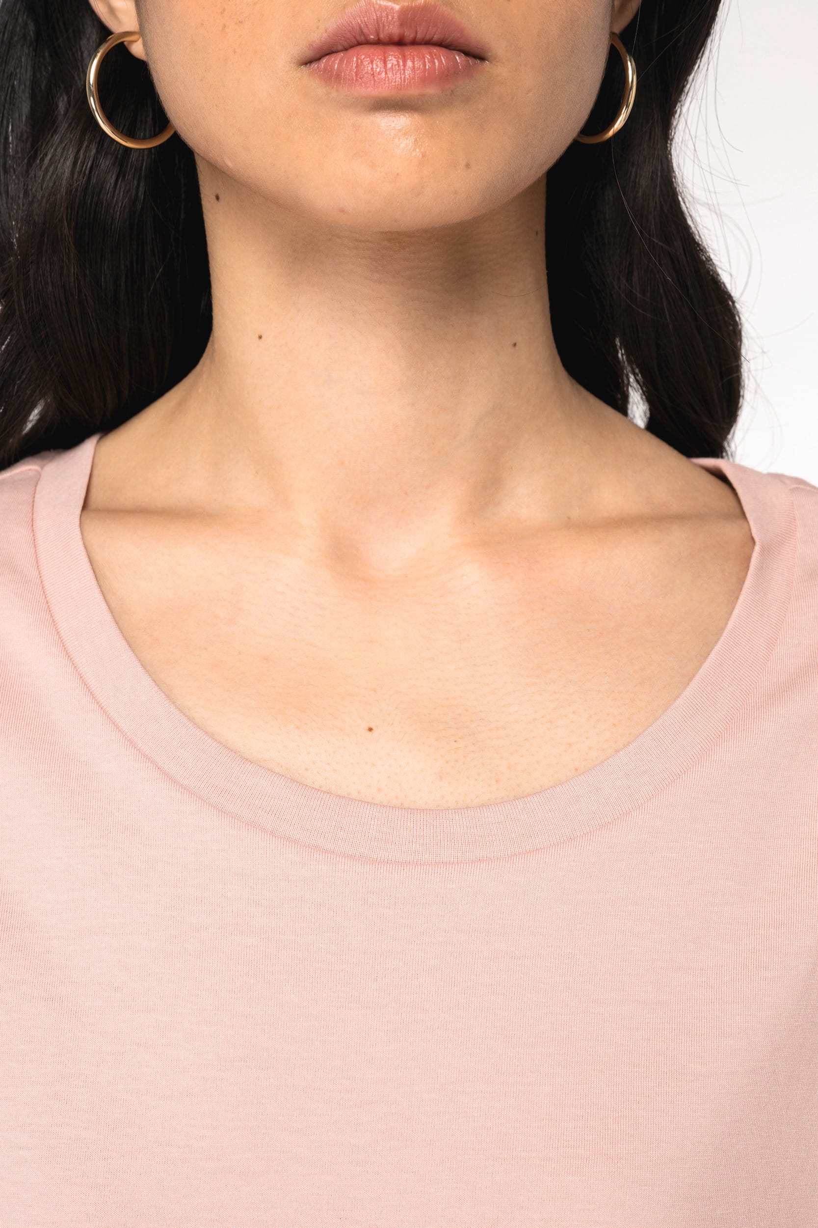 Camiseta de algodón orgánico con mangas enrolladas para mujer – 155 g/m² – NS309