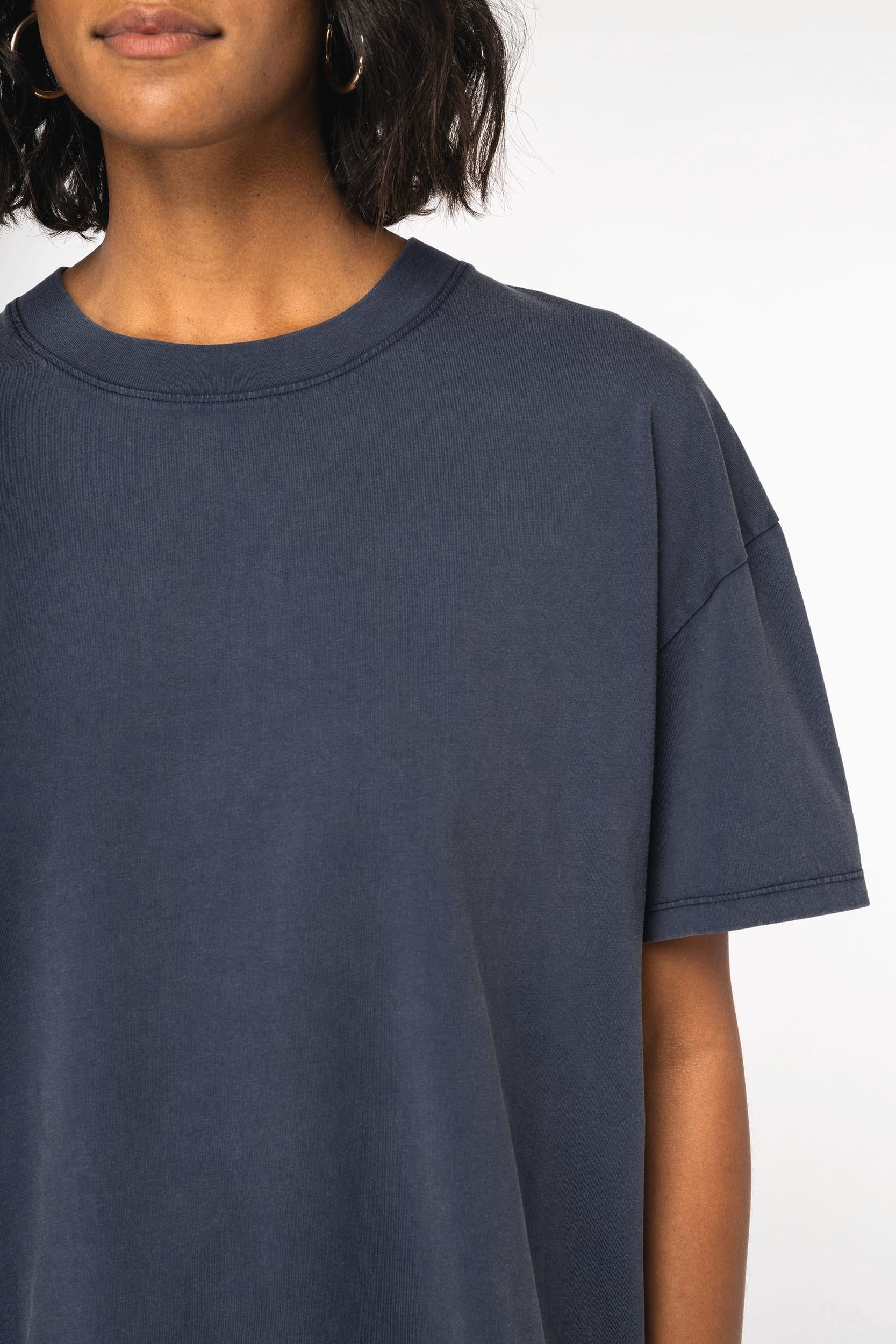 T-shirt en coton biologique lavé Oversized pour femmes – NS327