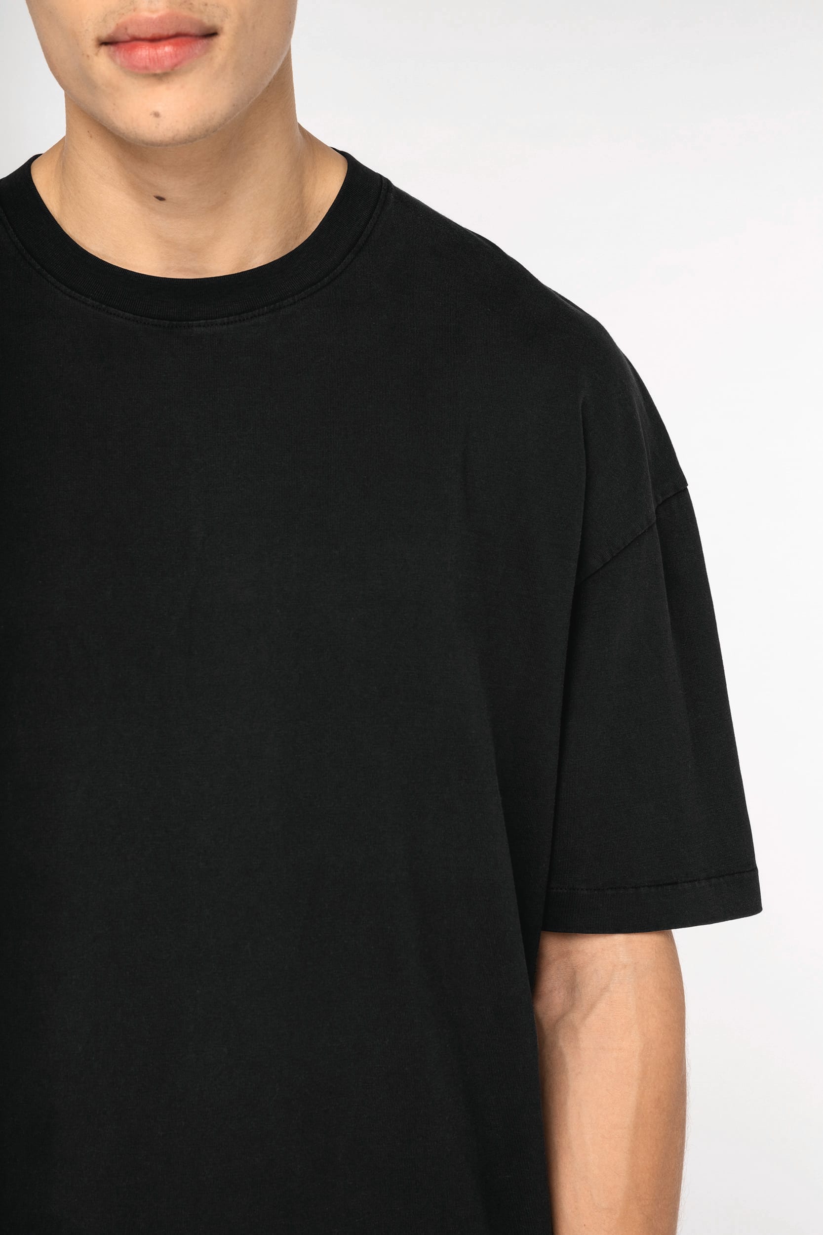 T-shirt en coton biologique lavé pour homme Oversized - 230 g/m – NS326