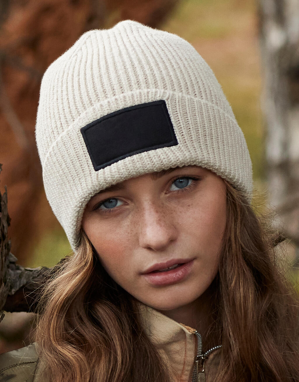 Fashion Patch Beanie - Gerippt, Recycelt & Anpassungsbereit | 98069