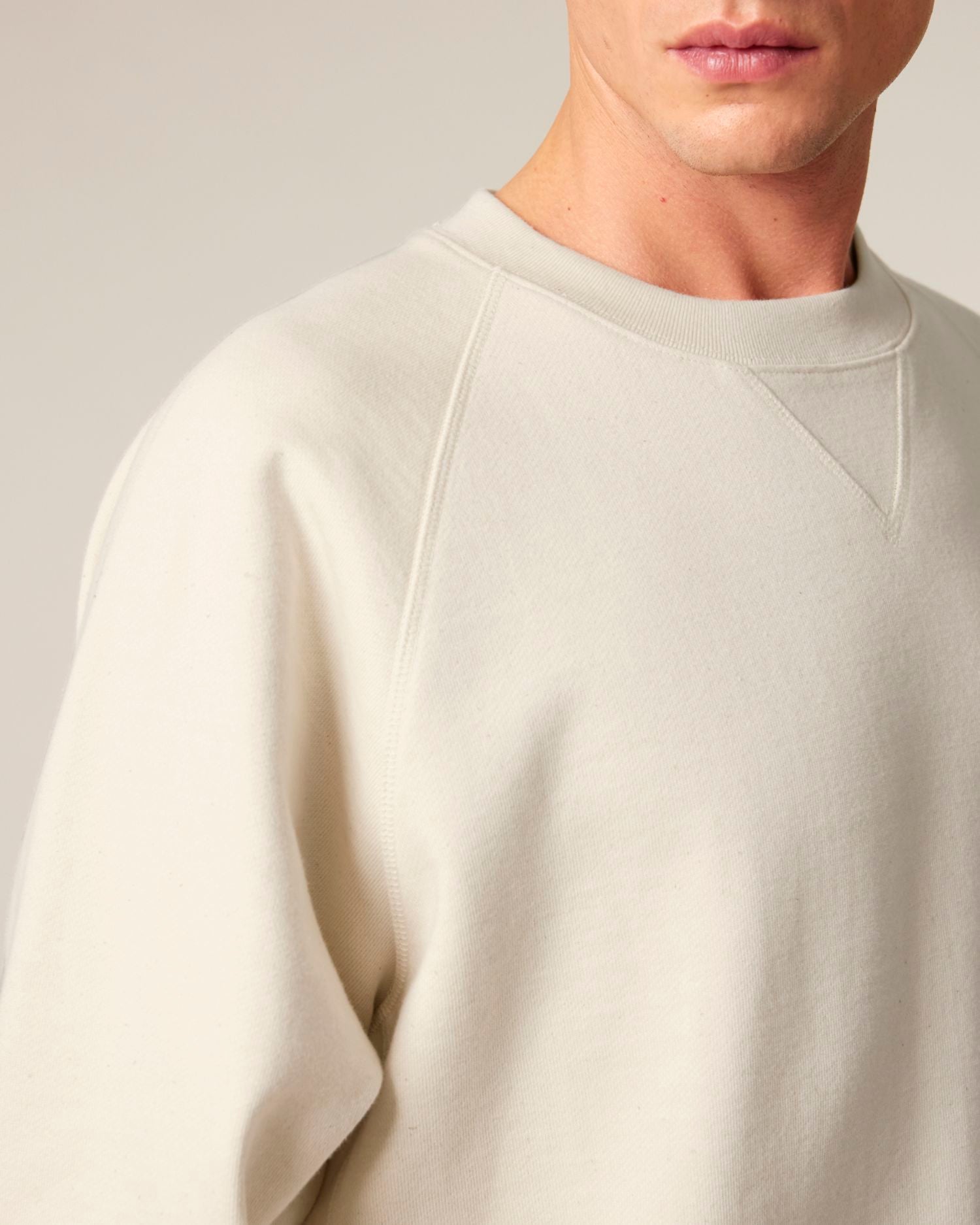 Unisex-Sweatshirt aus Bio-Baumwolle mit entspanntem Raglan-Schnitt - 400 GSM | Knoxer STSU201