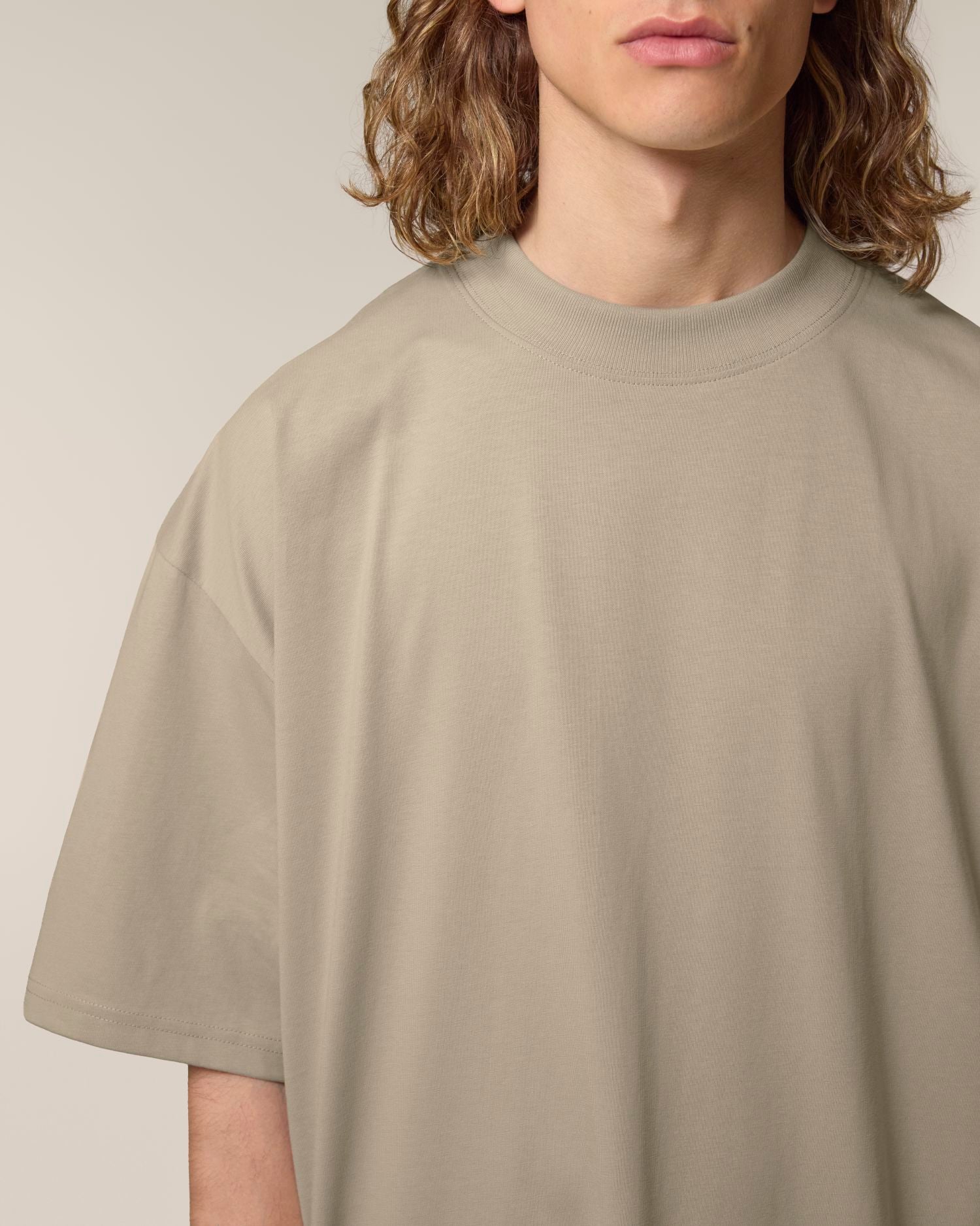Unisex Oversized T-Shirt mit hohem Kragen - 200 GSM | Blaster 2.0 STTU959