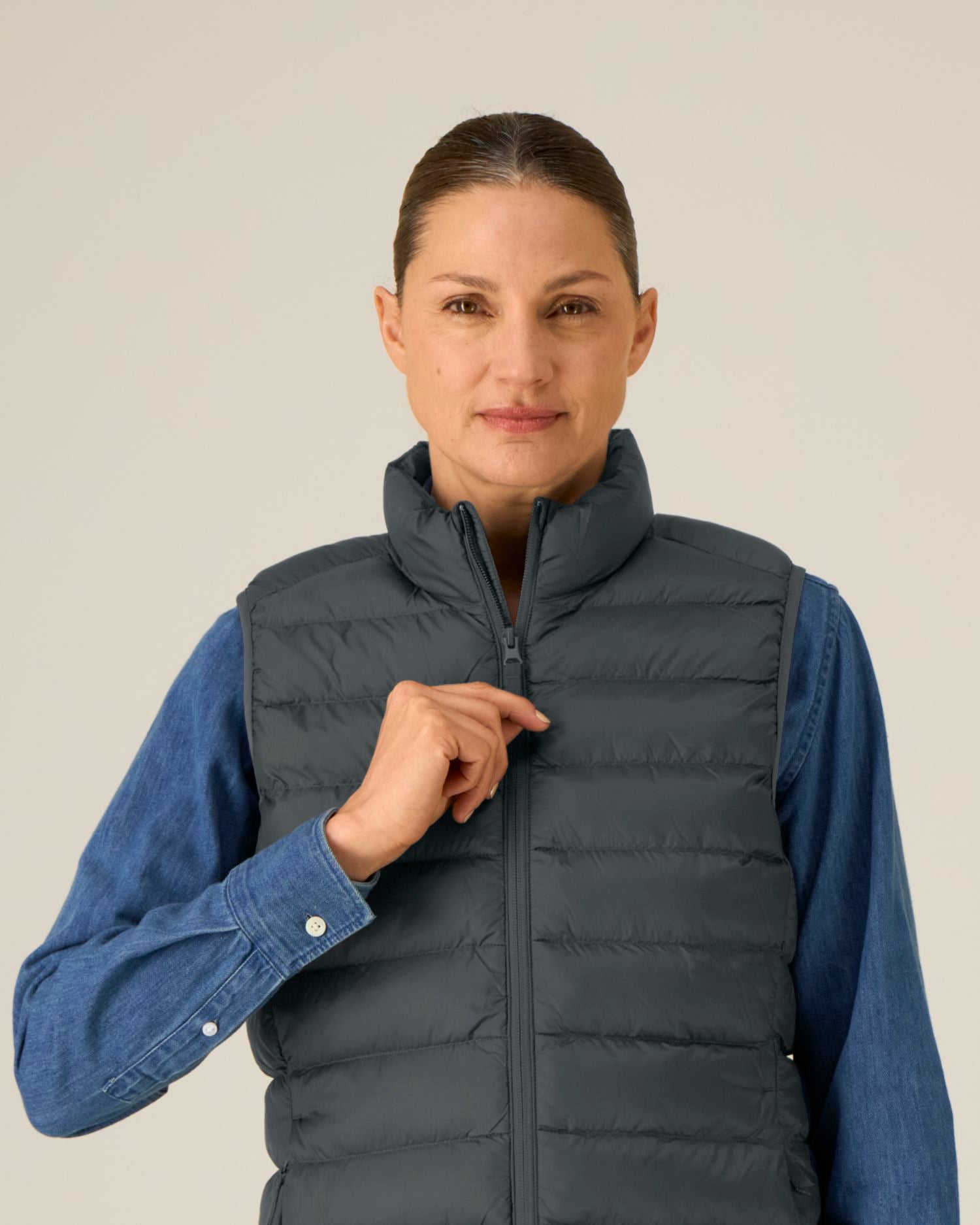Women’s Quilted Body Warmer – 38 GSM | Stella Climber 2.0 STJW190