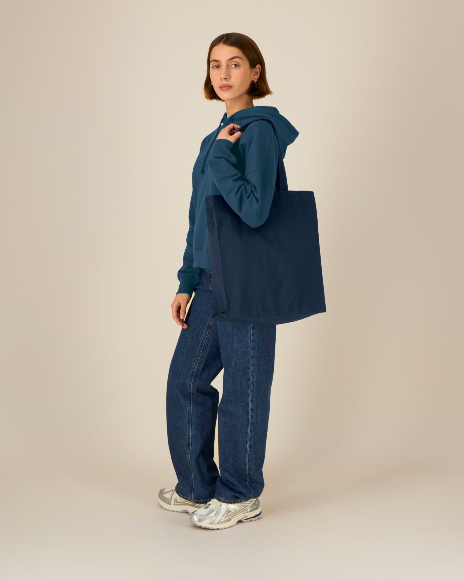 Midweight Canvas Tote Bag – 220 GSM | Mid Tote STAU116