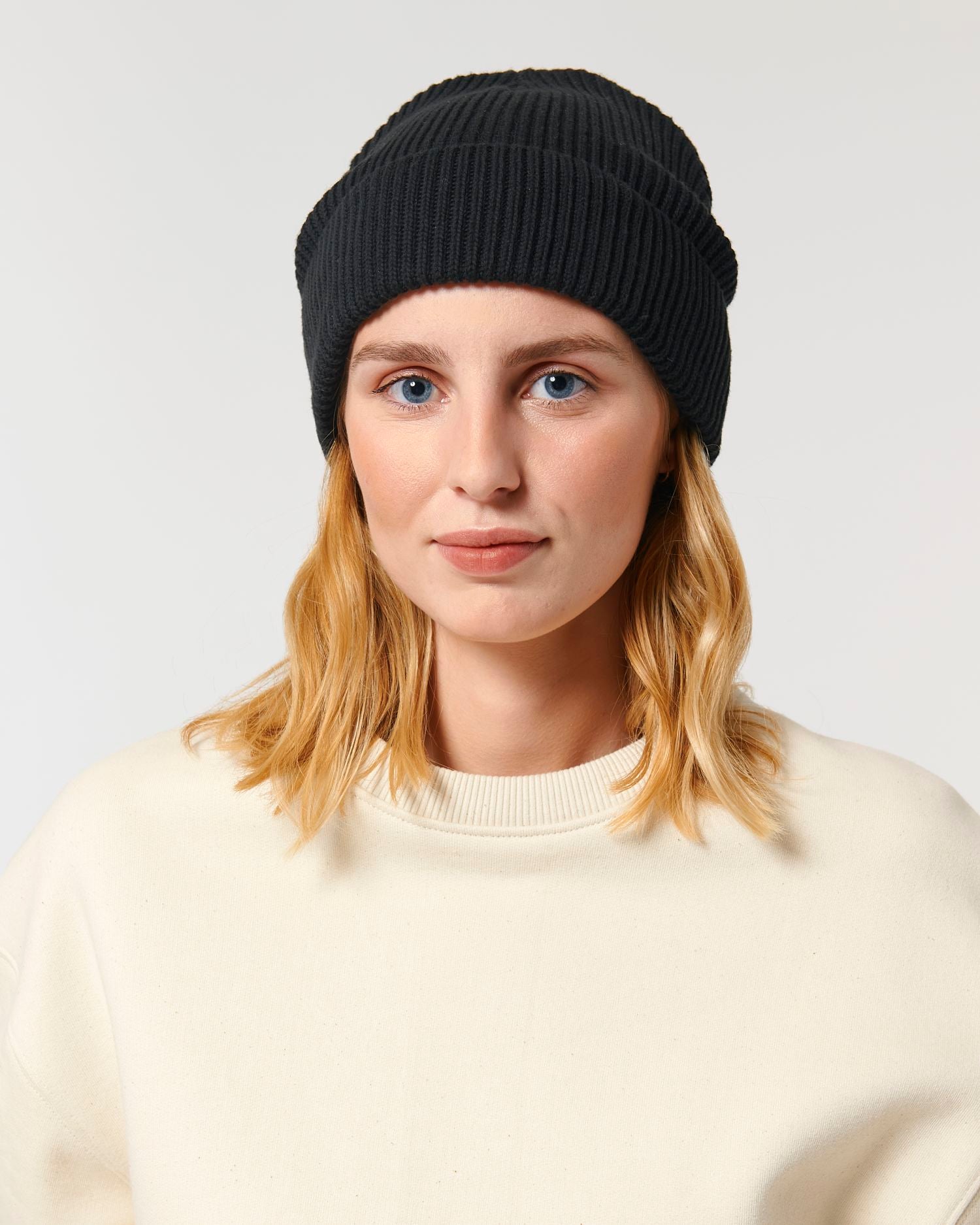 Gerippte Mütze aus Bio-Übergangsmaterial | Fisherman Beanie STAU771