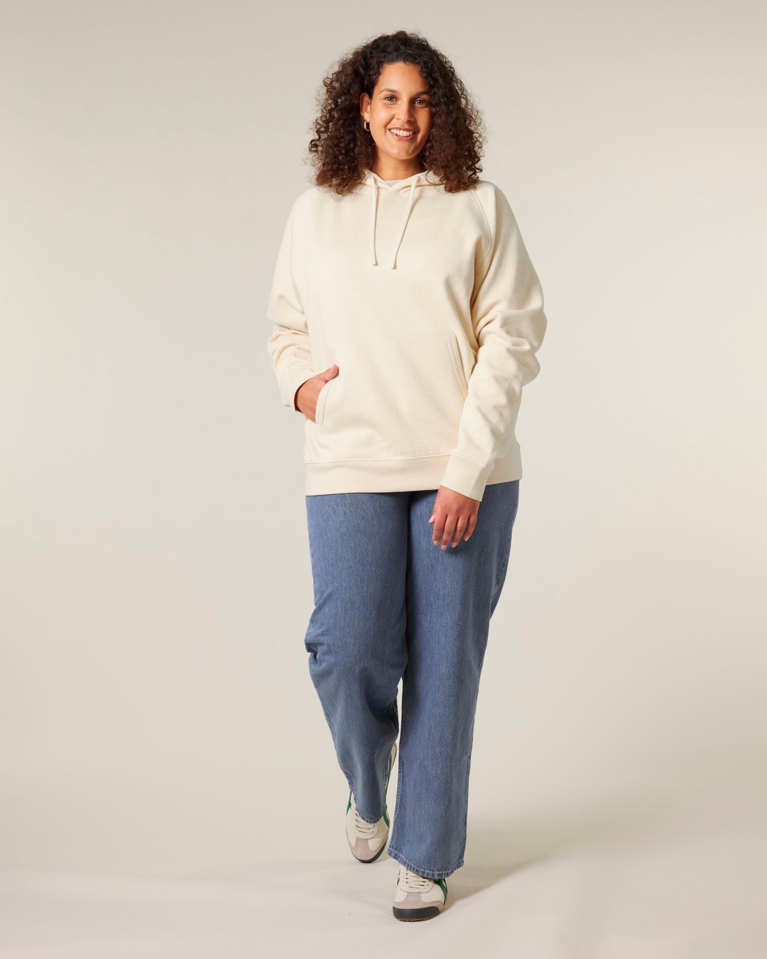 Unisex-Hoodie aus Bio-Baumwolle im entspannten Raglan-Stil - 400 GSM | Striker STSU202