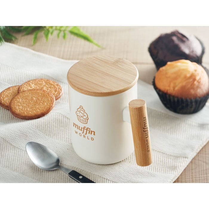 Tasse en porcelaine avec couvercle 380 ml | MAJEST - MO6781