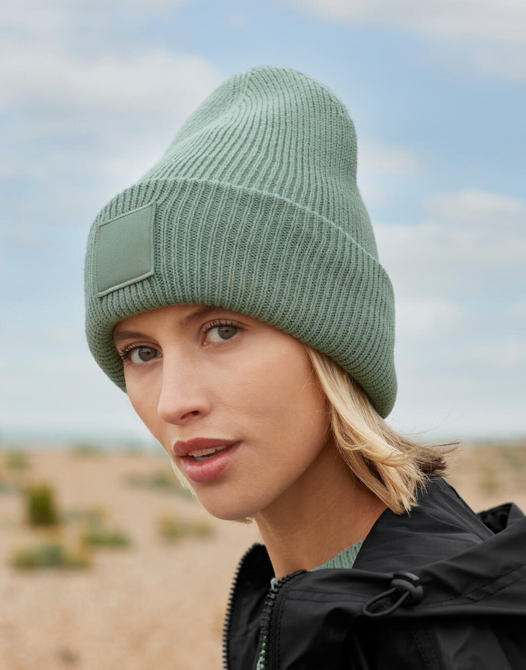 Diep Omgeslagen Tonale Patch Beanie - Gerecycled & Aanpasbaar | tienduizend driehonderdnegenenzestig