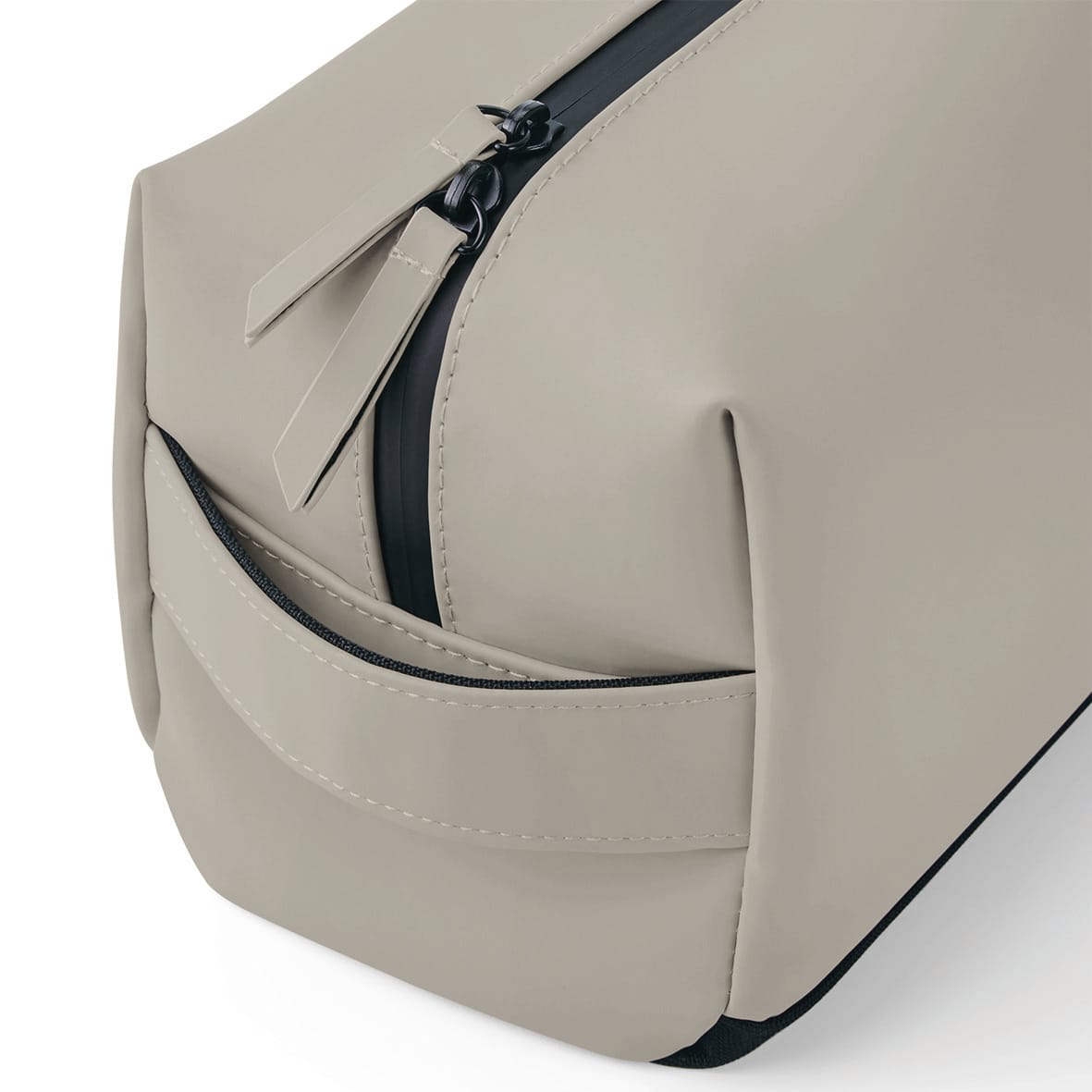 Beauty case opaco idrorepellente in poliestere riciclato | BG332