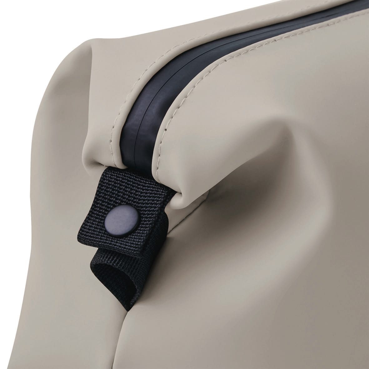 Accessory Pouch in Recycled Polyester with Matt PU Coating | BG330