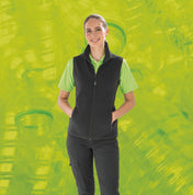 Gilet in poliestere riciclato con tasche foderate in pile | R904X