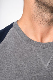 Sweat-shirt à manches raglan bicolore en coton biologique pour homme - K491