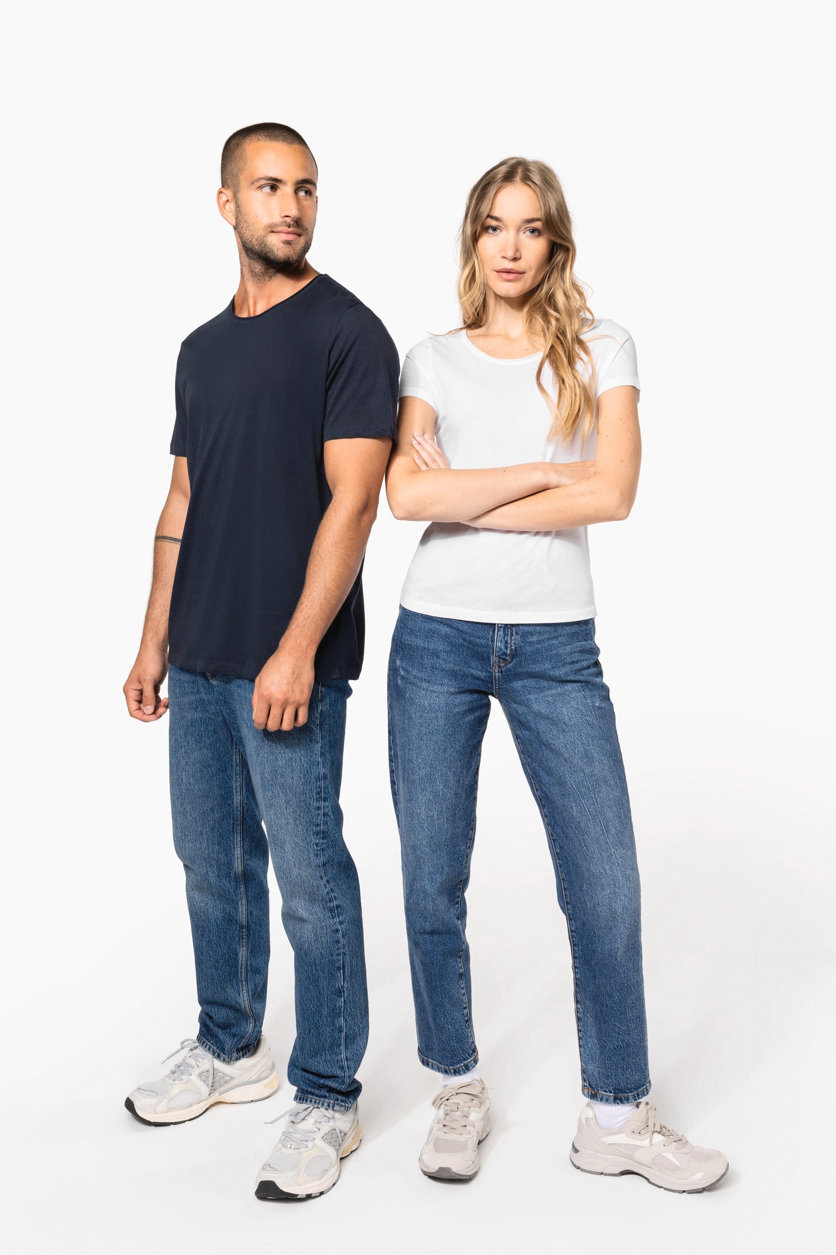 Damen T-Shirt mit kurzen Ärmeln aus Bio-Baumwolle und rohem Halsausschnitt - 110 g/m² - K399