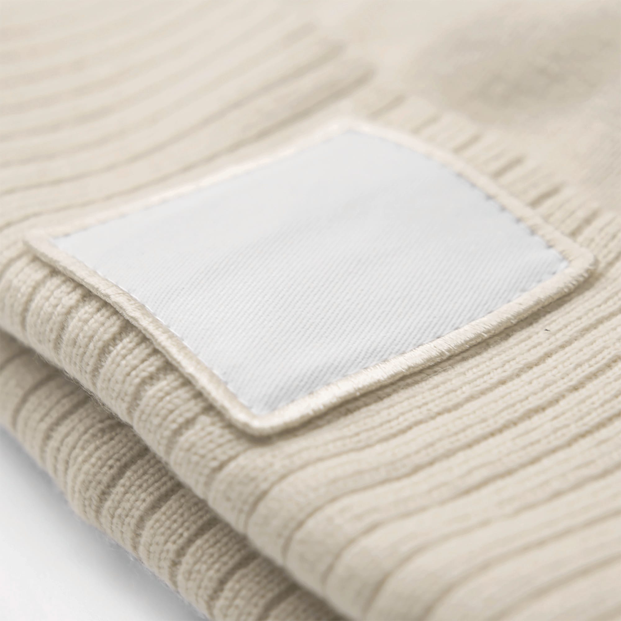Microfleece Lined Beanie with Appliqué Patch in Recycled Polyester | B337R