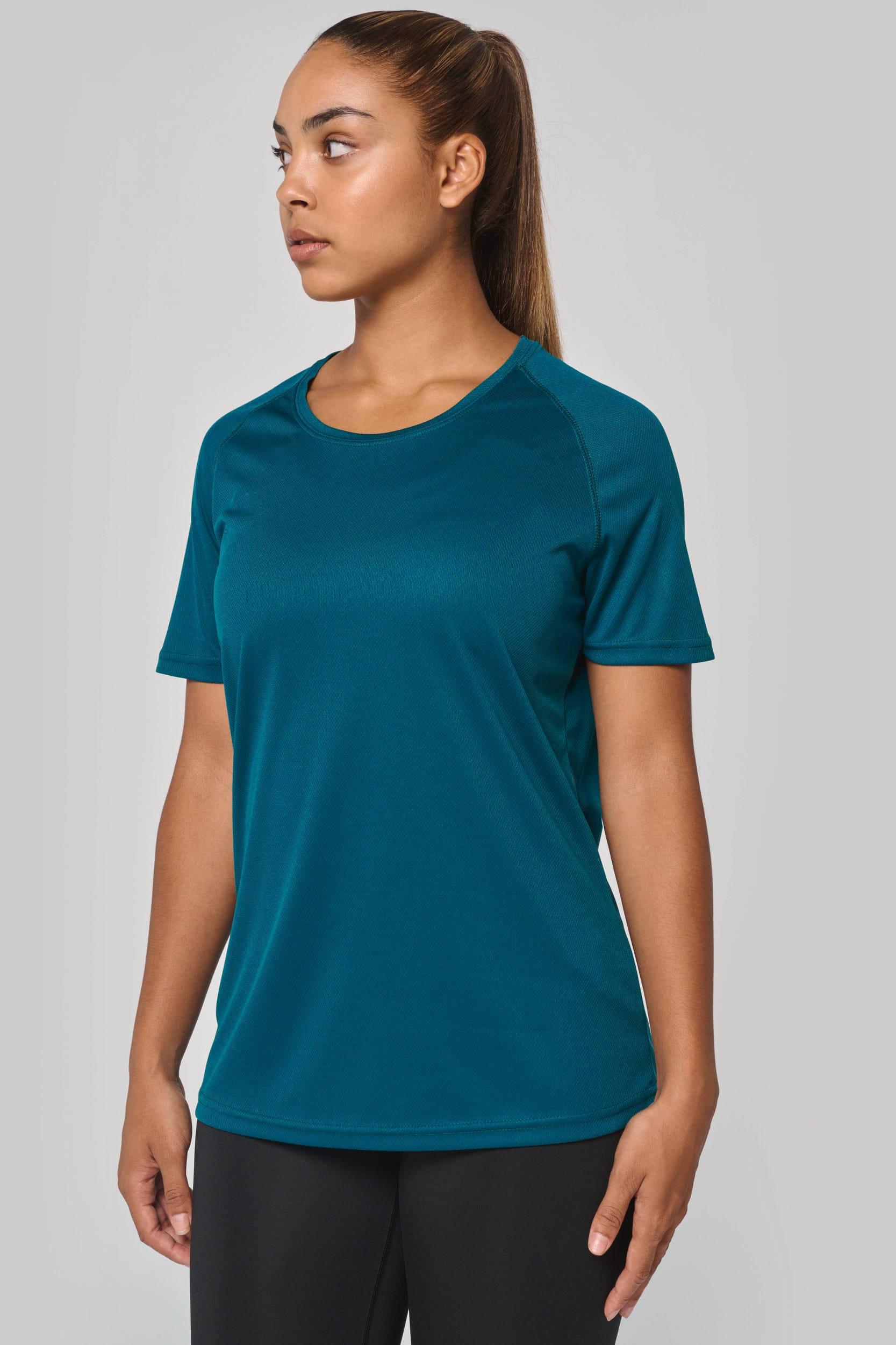 T-shirt sportiva da donna riciclata a girocollo - PA4013