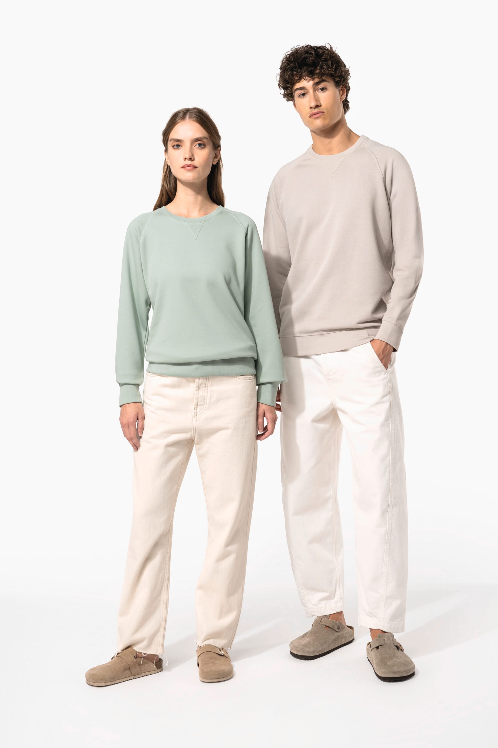 Sweat-shirt à manches raglan et col rond en coton biologique pour femmes - K481