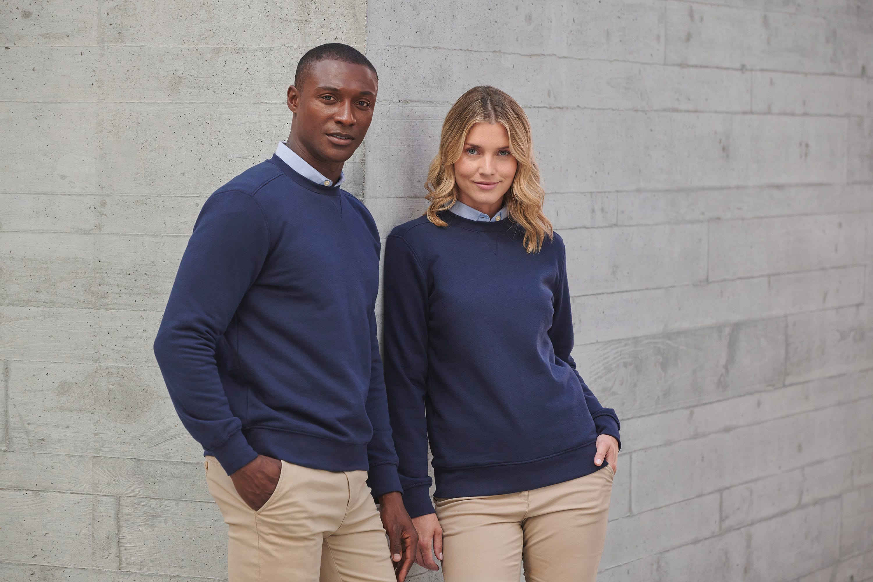Unisex-Sweatshirt aus regenerierter Baumwolle und recyceltem Polyester | H840