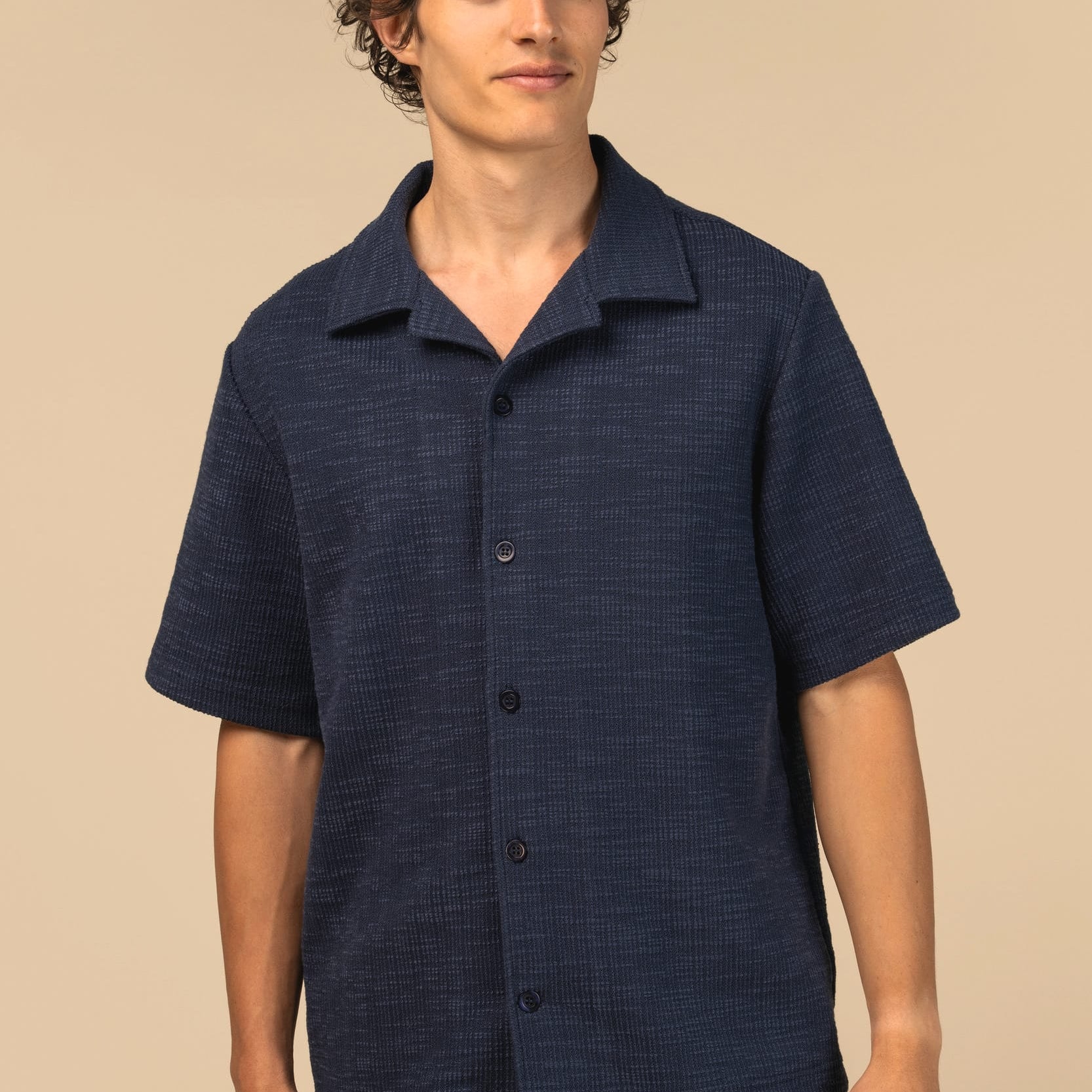 Men's Textured Short-Sleeve Shirt SP530