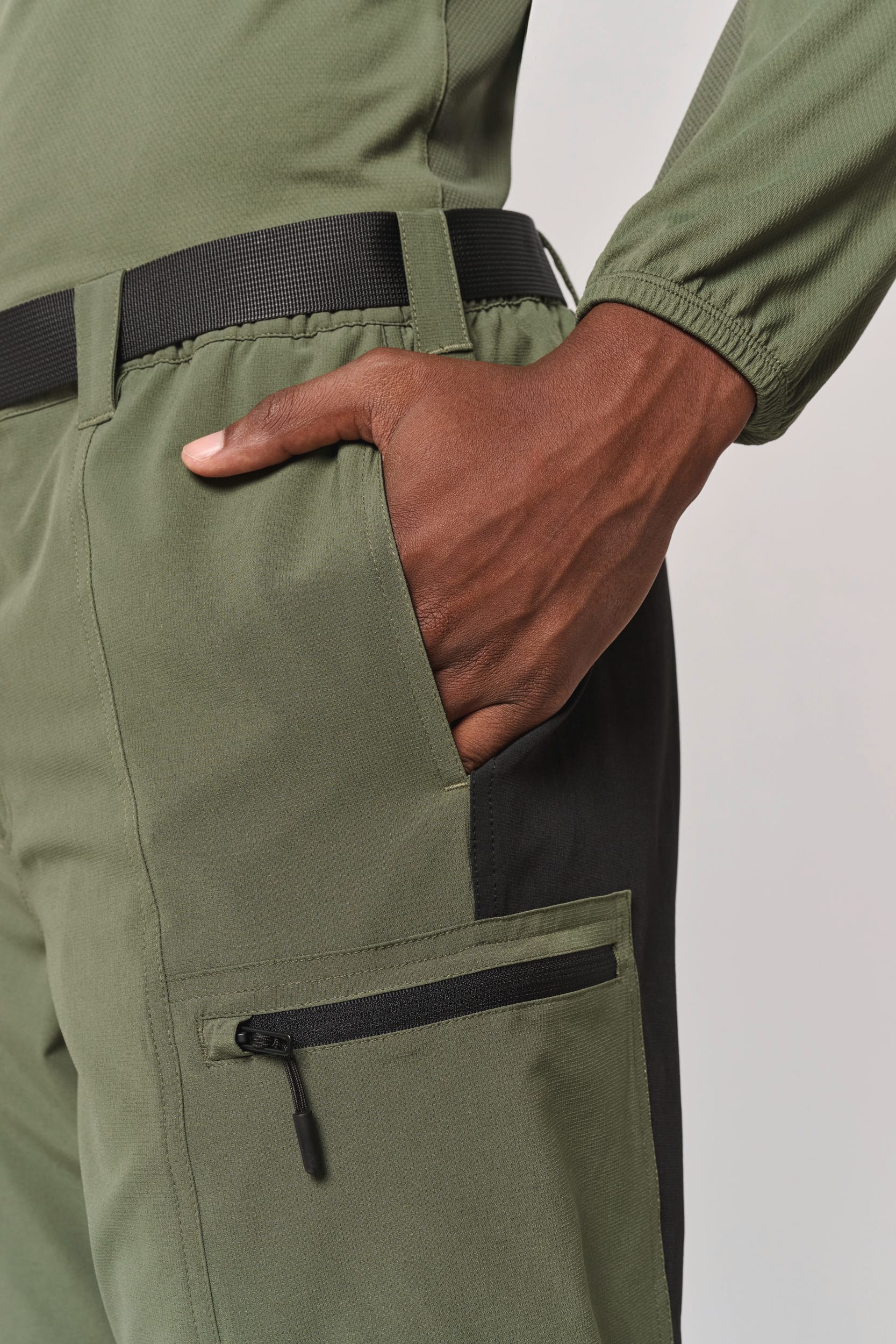 Pantalones unisex para actividades al aire libre en poliéster elástico reciclado | PA1049