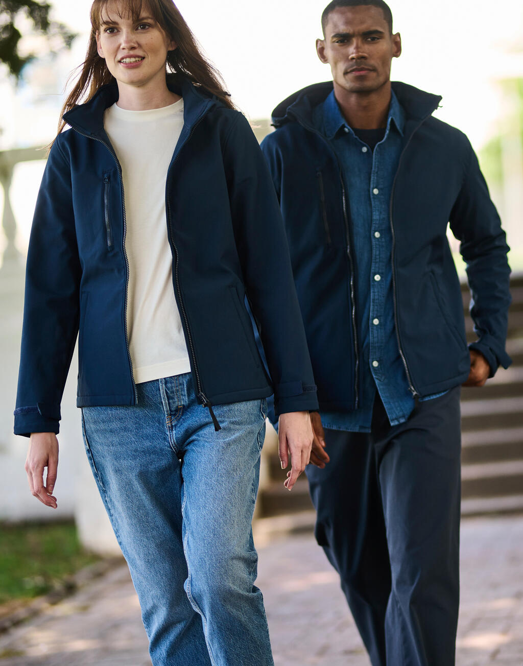 Regatta Professional 94817 - Venturer 3-Layer Hooded Softshell Jacket