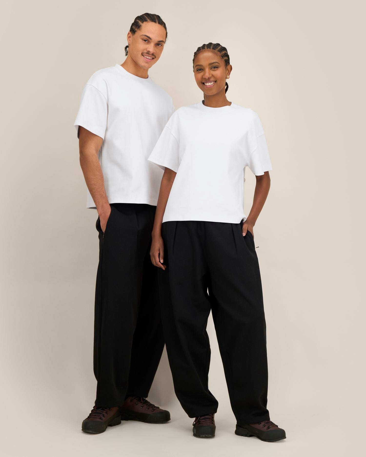 Pantalon de jogging unisexe Oversized à jambes ballon en coton recyclé - 400 g/m² | Barreler - STBU276