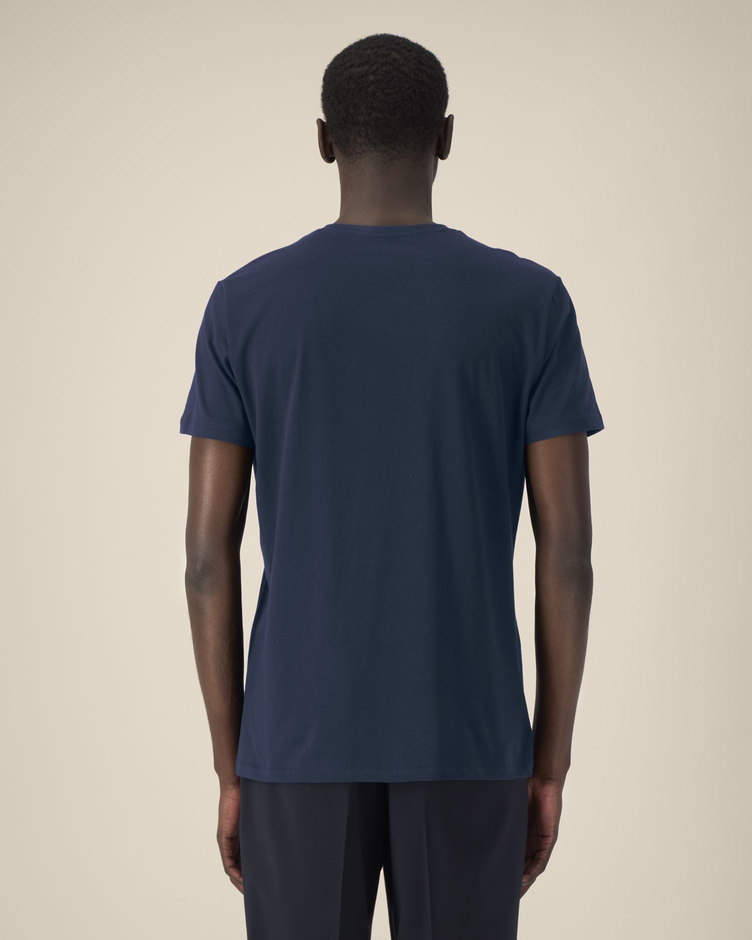 Camiseta orgánica con cuello en V para hombre - 155 g/m² | Presenter STTM562