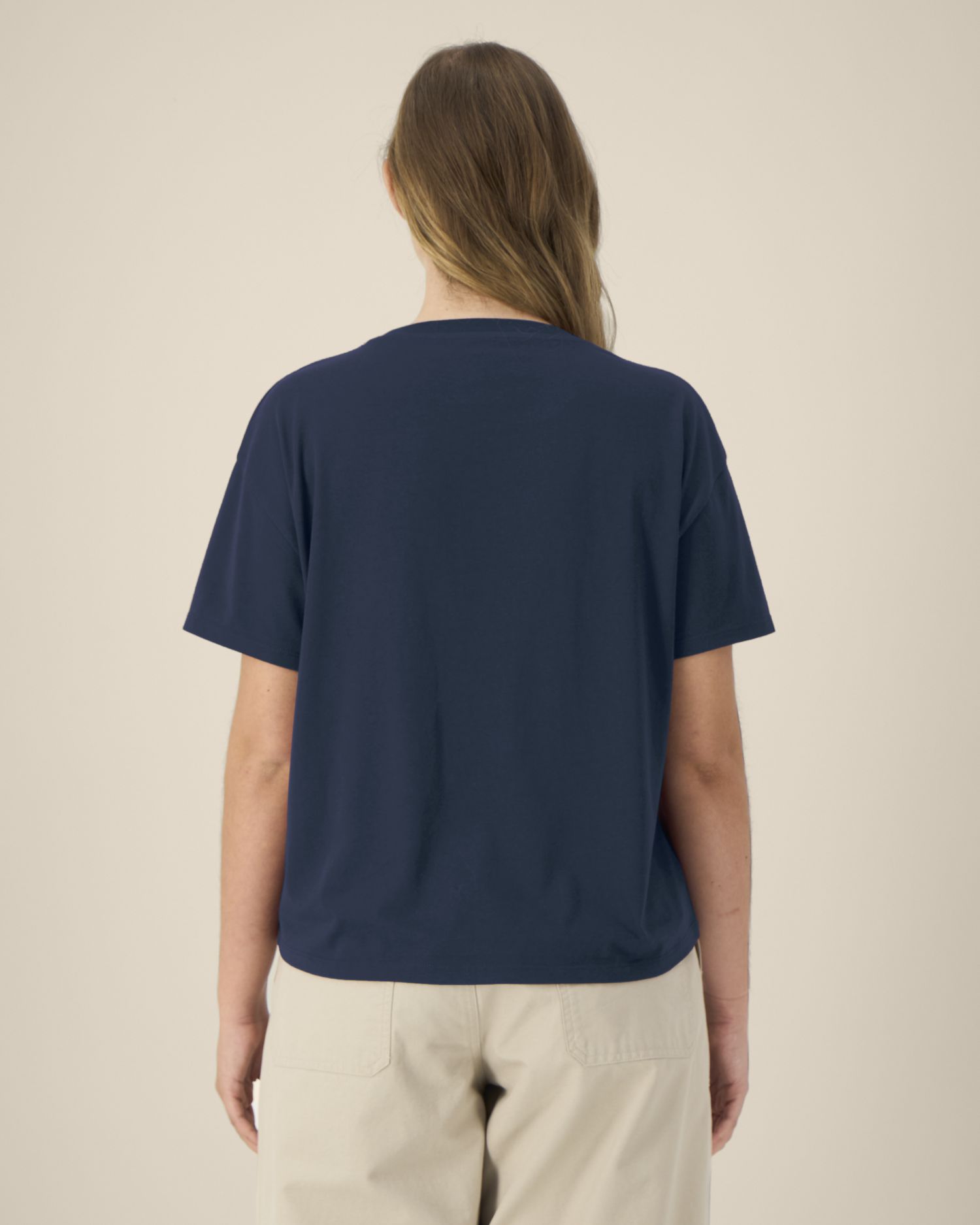 Women's T-shirt with curved high-low hem - 155 GSM | Stella Etta - STTW264