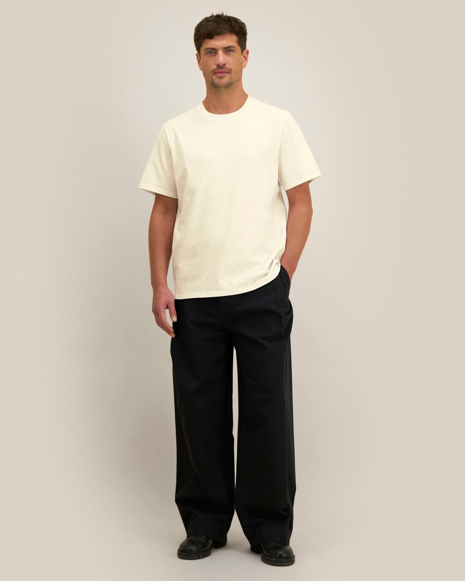 Unisex Heavyweight T-Shirt in Recycled Cotton - 220 GSM | Reeser - STTU272