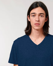 Camiseta orgánica con cuello en V para hombre - 155 g/m² | Presenter STTM562