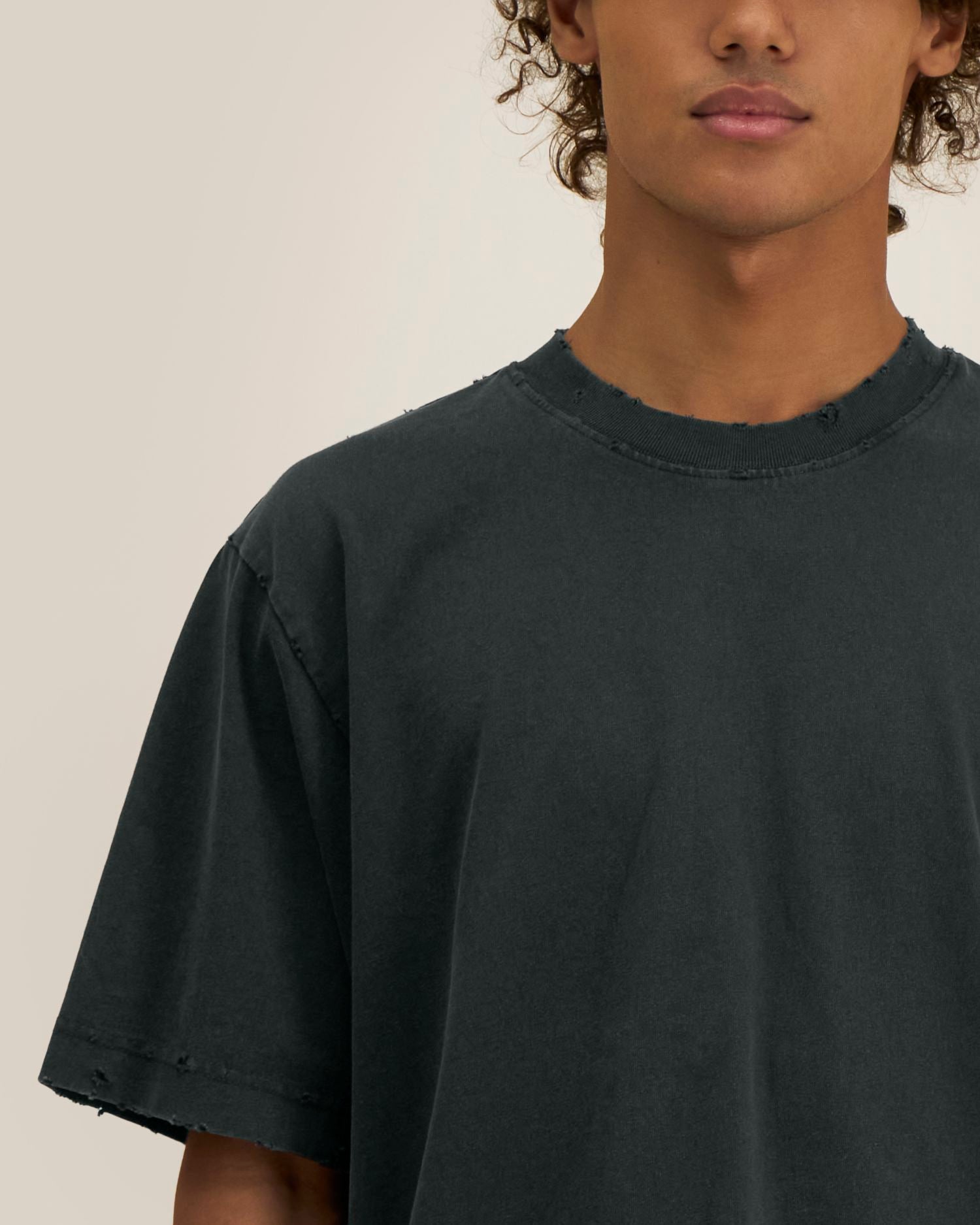 Stückgefärbtes schweres T-Shirt im Used-Look – 240 GSM | Freestyler Super Vintage – STTU280