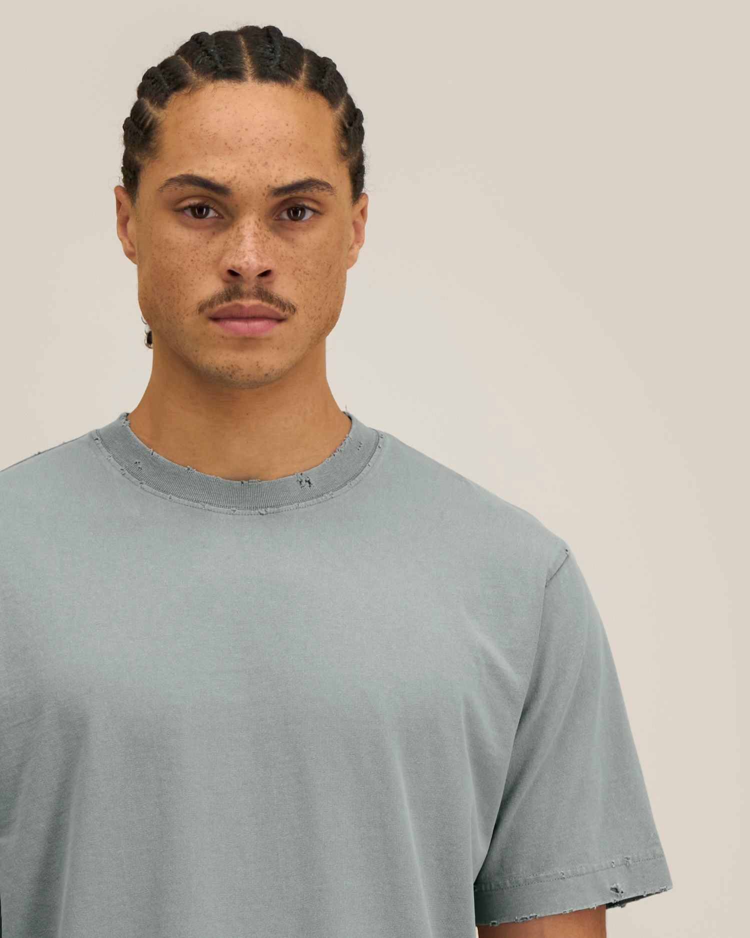 Stückgefärbtes schweres T-Shirt im Used-Look – 240 GSM | Freestyler Super Vintage – STTU280