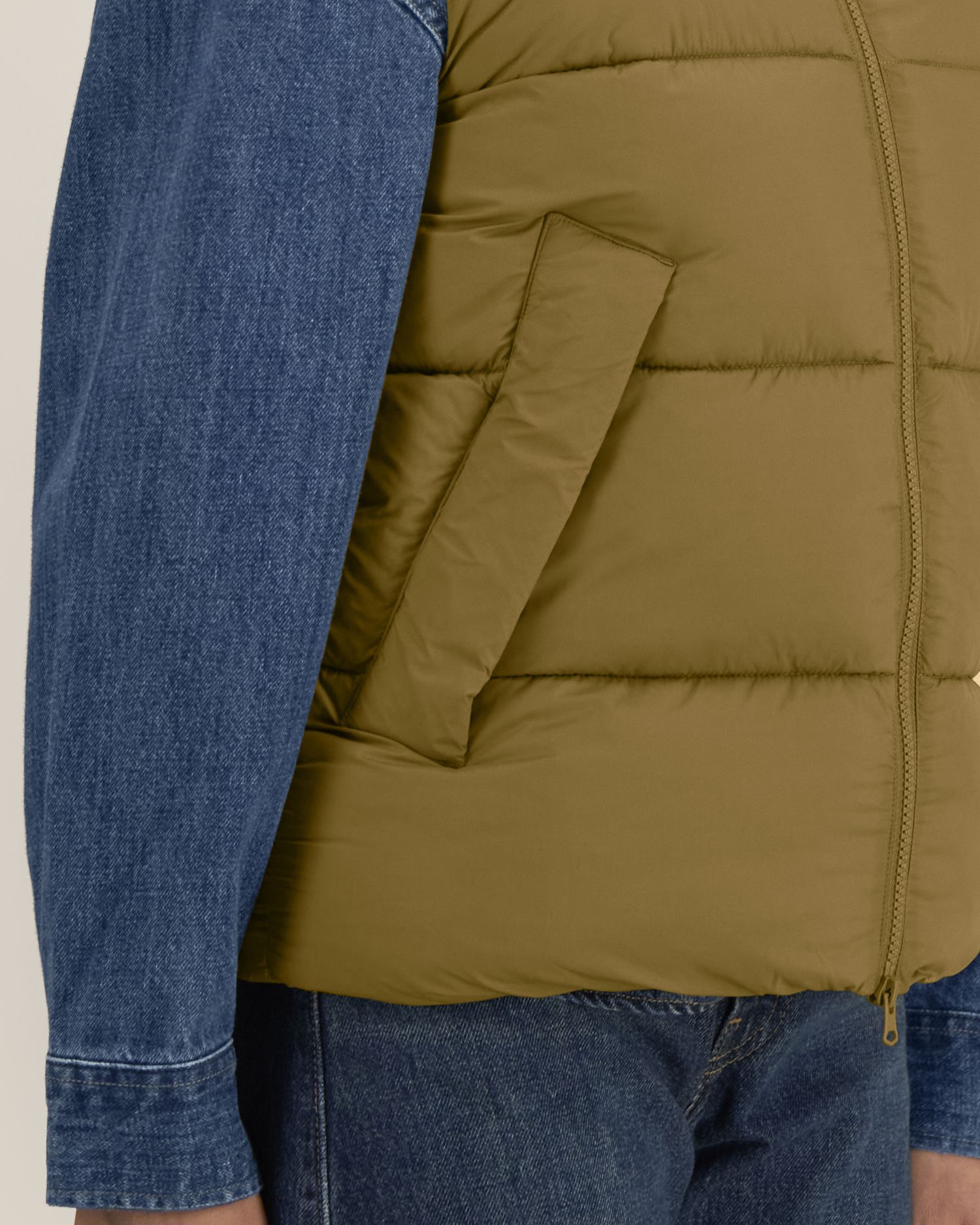 Unisex Padded Gilet in Recycled Nylon | Puffer Gilet 2.0 - STJU293