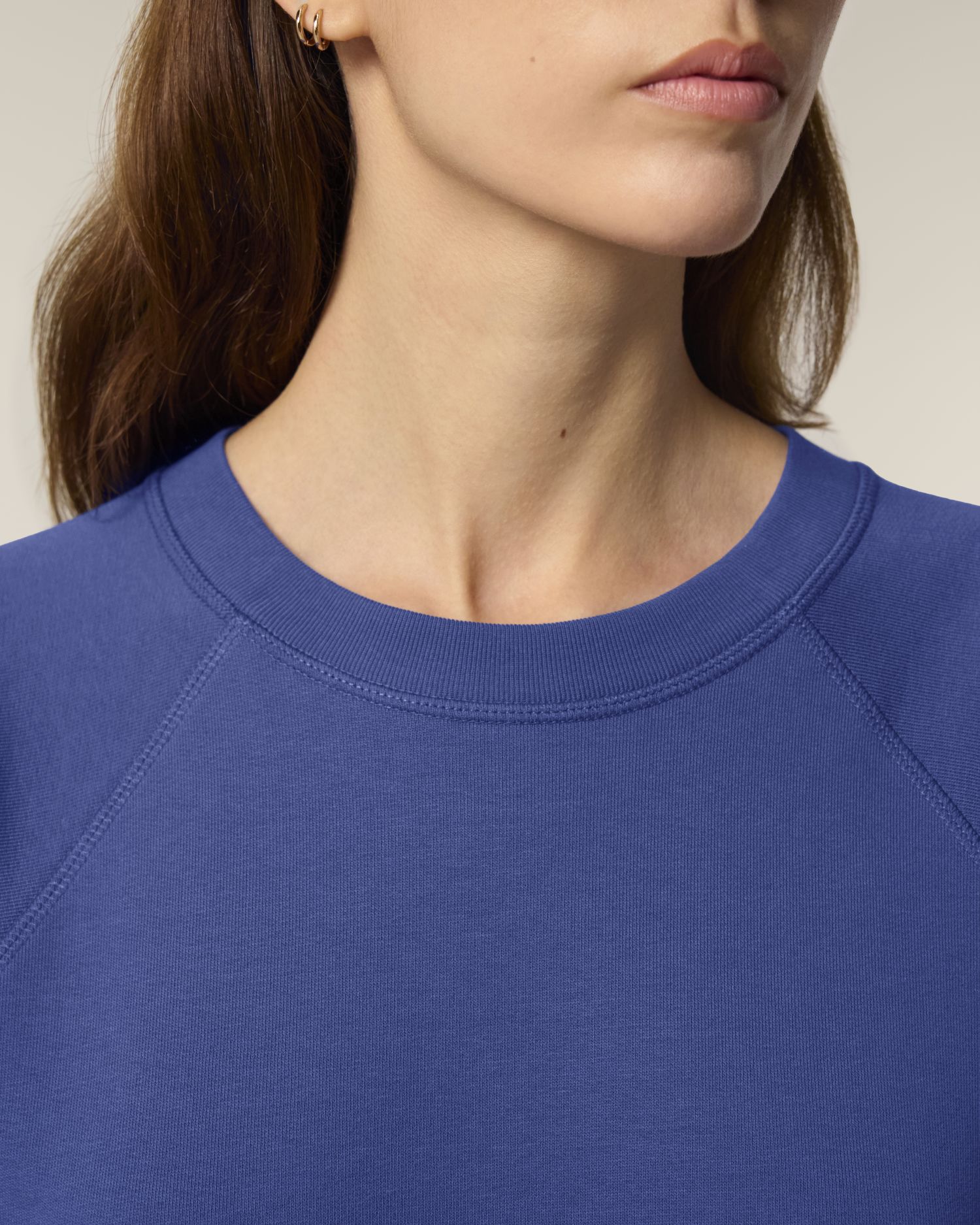 Women's Organic Cotton Raglan Sweatshirt - 300 GSM | Clara STSW217
