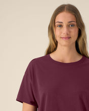 Women's T-shirt with curved high-low hem - 155 GSM | Stella Etta - STTW264