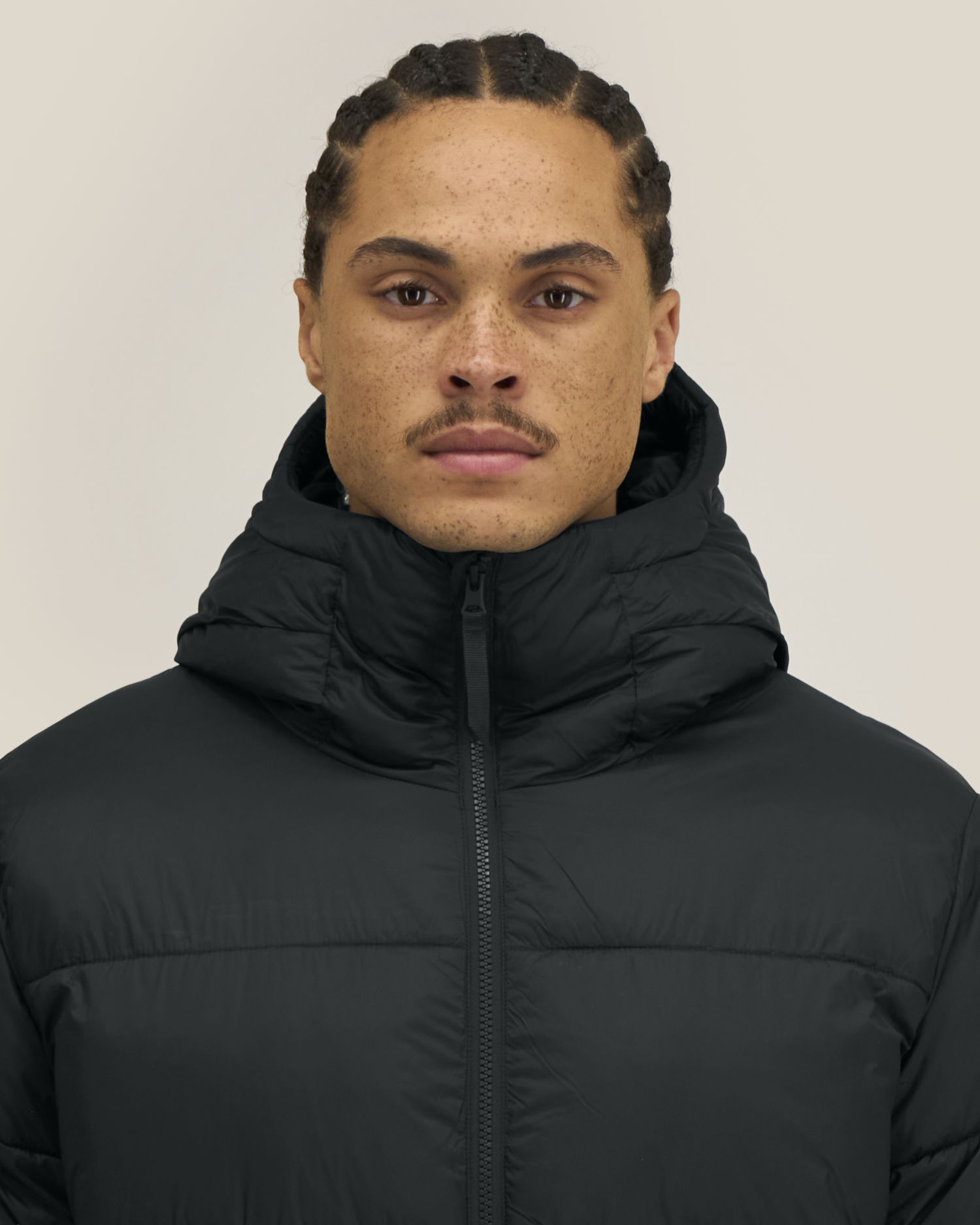 Unisex-Pufferjacke mit Kapuze aus recyceltem Nylon | Puffer 2.0 - STJU292