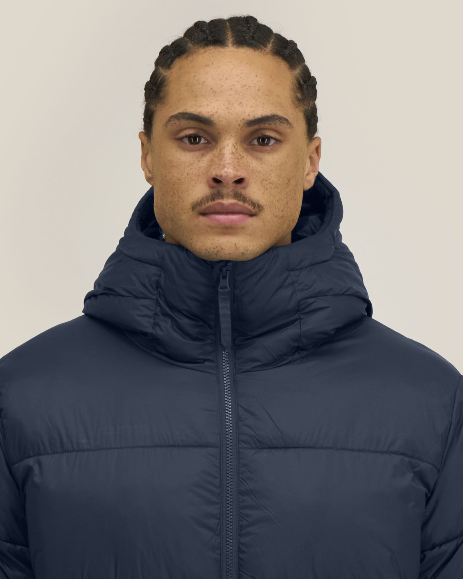 Unisex-Pufferjacke mit Kapuze aus recyceltem Nylon | Puffer 2.0 - STJU292