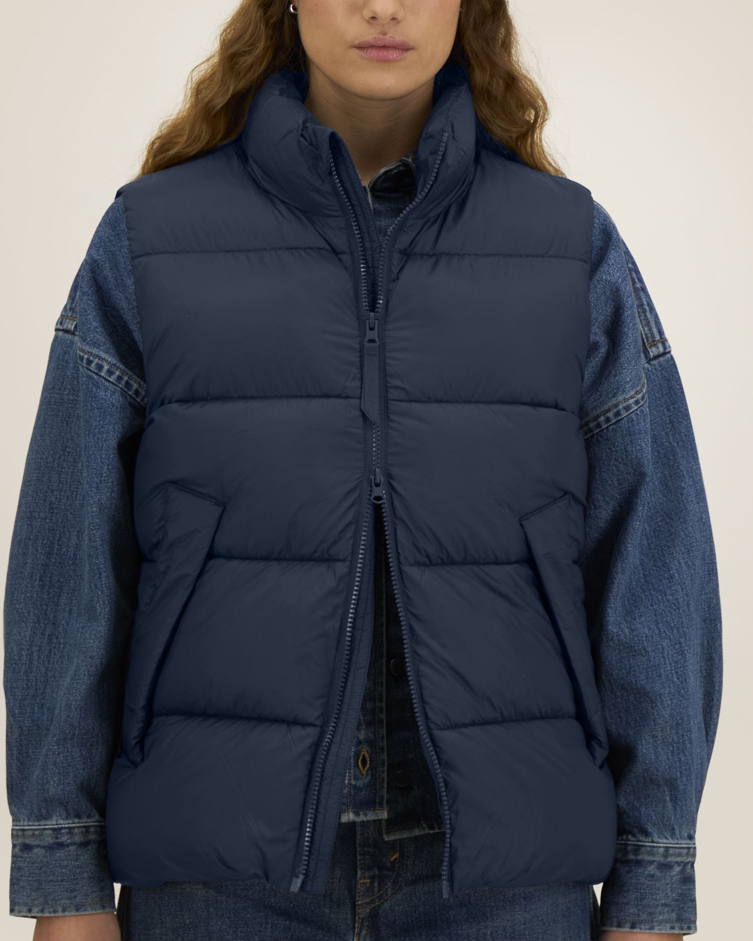 Unisex Padded Gilet in Recycled Nylon | Puffer Gilet 2.0 - STJU293