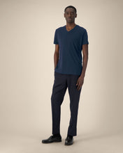 Camiseta orgánica con cuello en V para hombre - 155 g/m² | Presenter STTM562