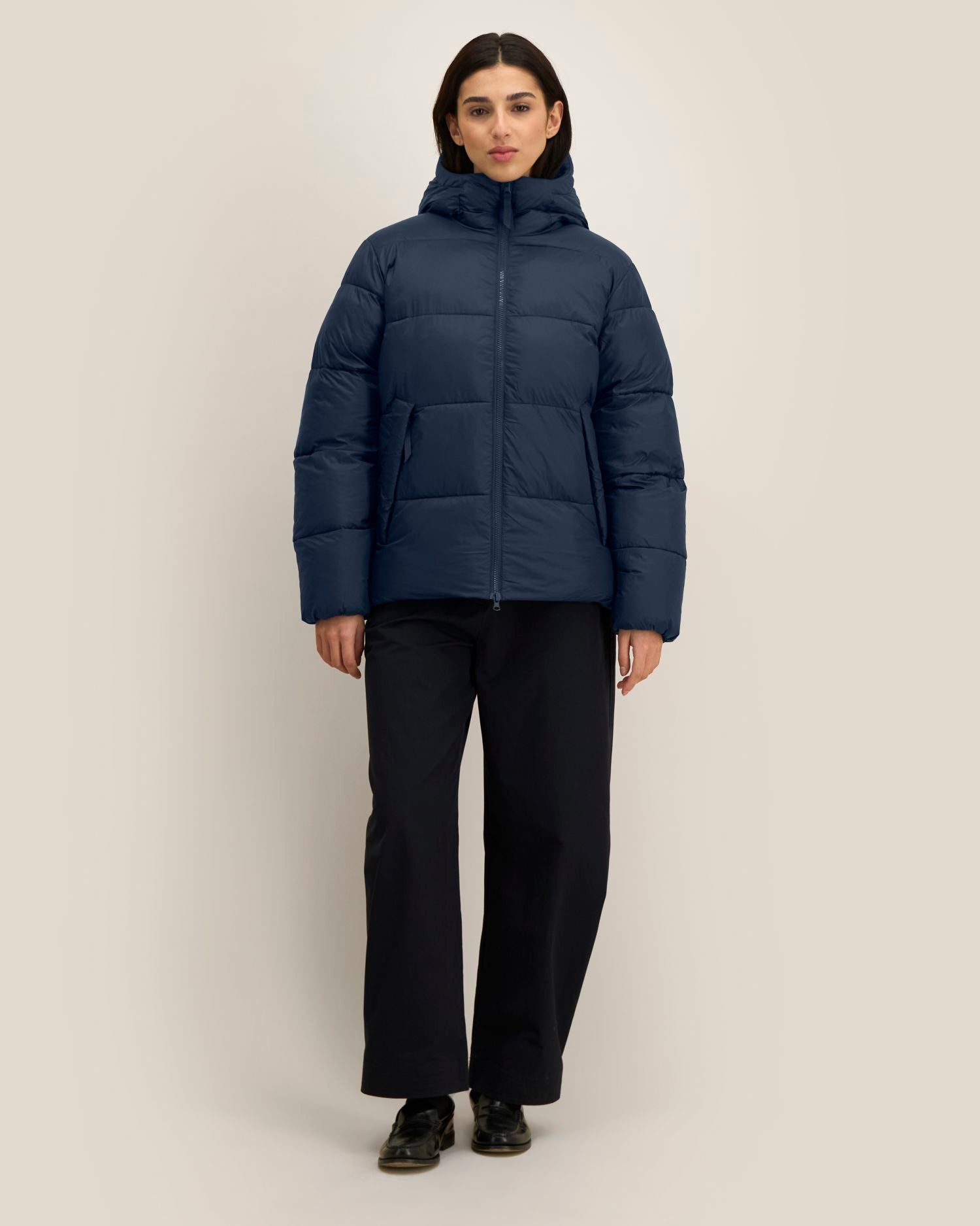 Unisex-Pufferjacke mit Kapuze aus recyceltem Nylon | Puffer 2.0 - STJU292