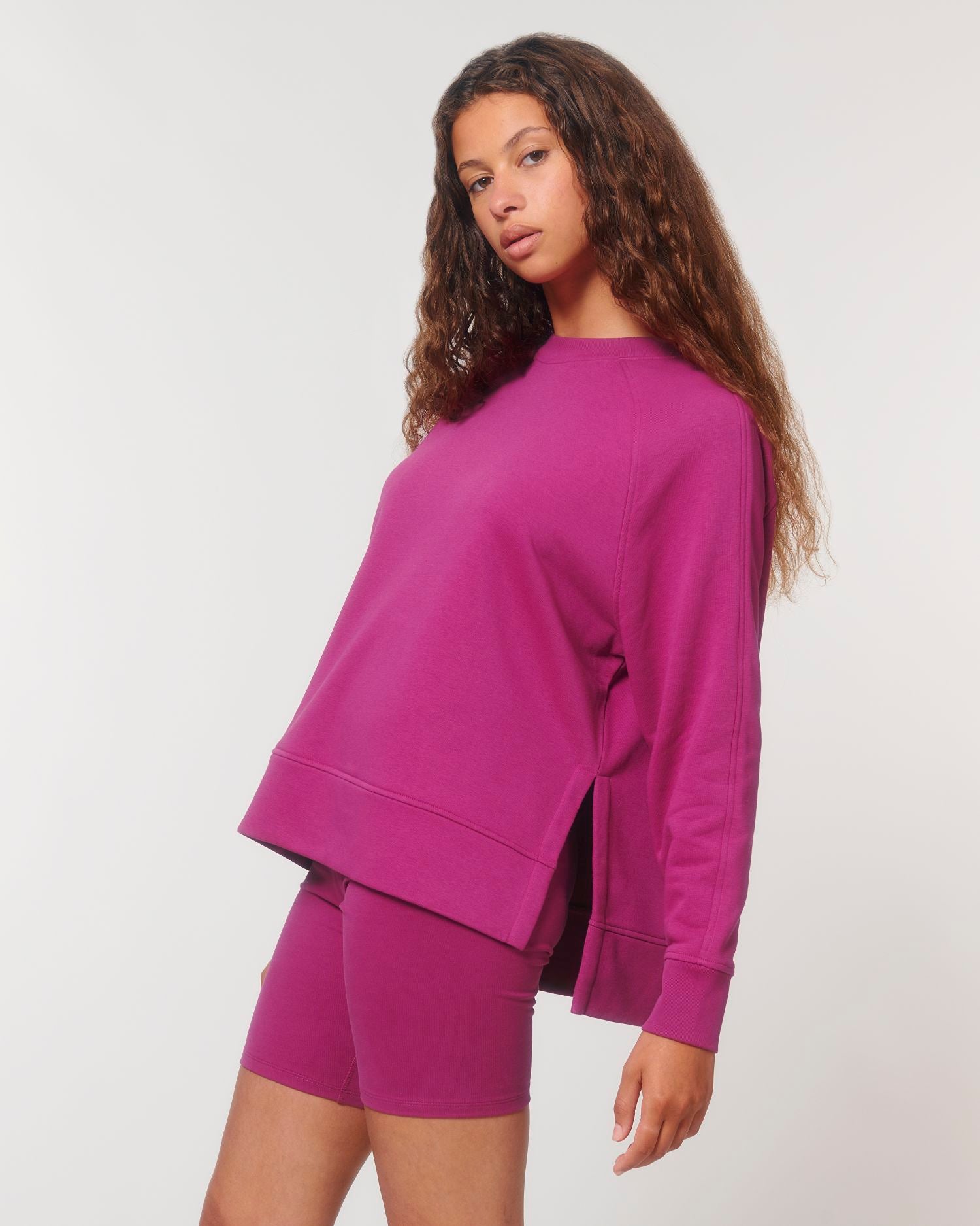 Organic Oversized Women's Crew Neck Sweatshirt - 300 g/m² | Stella Wilder STSW872