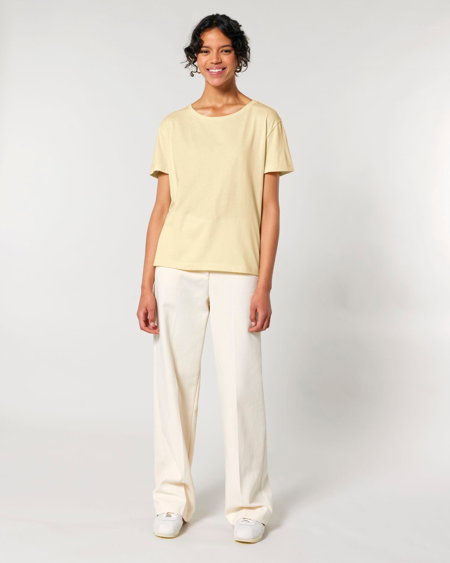 Women's Organic Cotton Scoop Neck T-Shirt - 155 GSM | Stella Serena STTW173