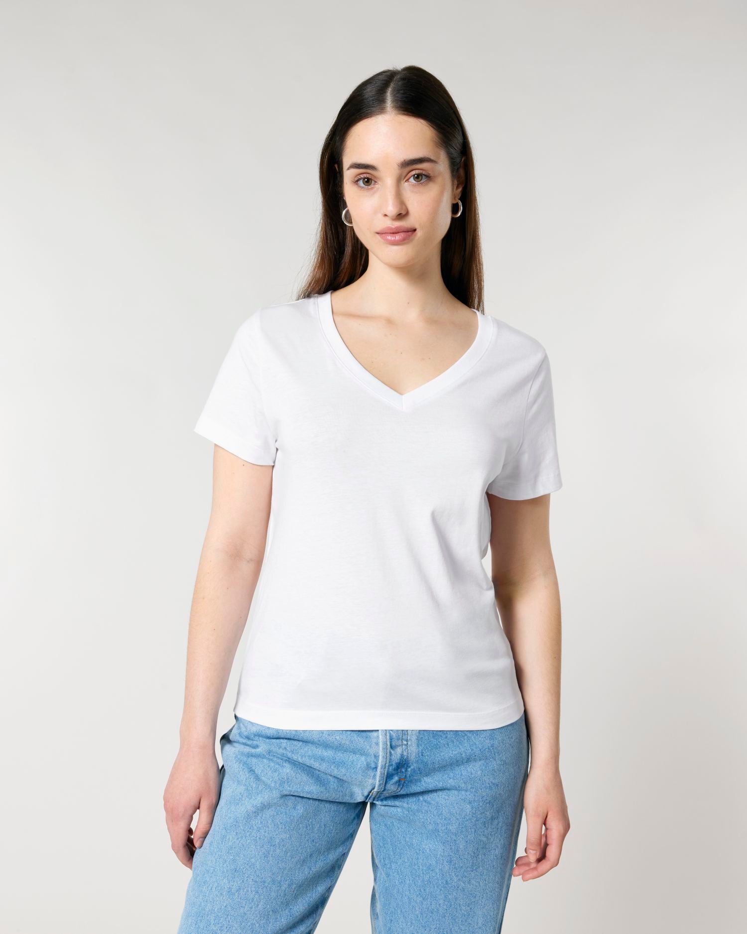 Camiseta orgánica de mujer con cuello en V - 155 GSM | Stella Isla STTW176