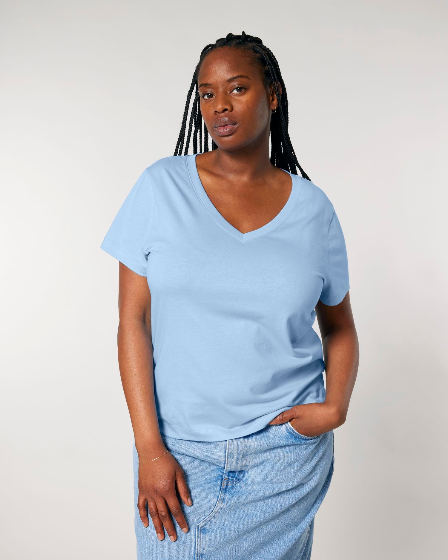 Camiseta orgánica de mujer con cuello en V - 155 GSM | Stella Isla STTW176