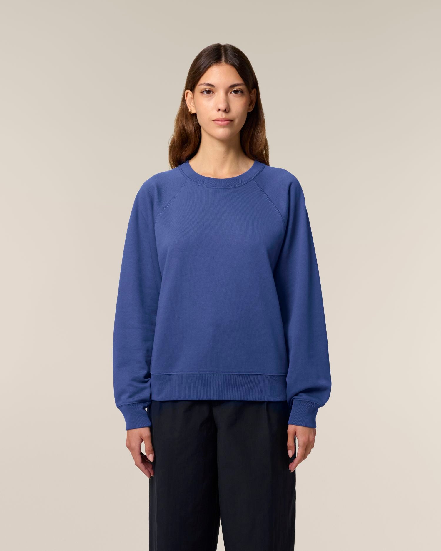 Women's Organic Cotton Raglan Sweatshirt - 300 GSM | Clara STSW217