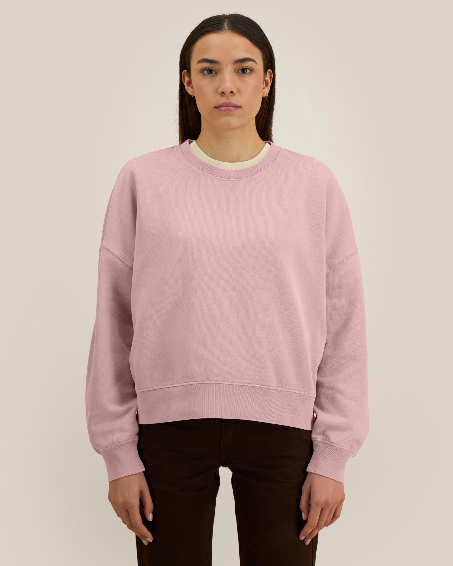 Garment-dyed Sweatshirt mit Rundhalsausschnitt für Damen – 320 g/m² | Stella Alma Vintage – STSW284