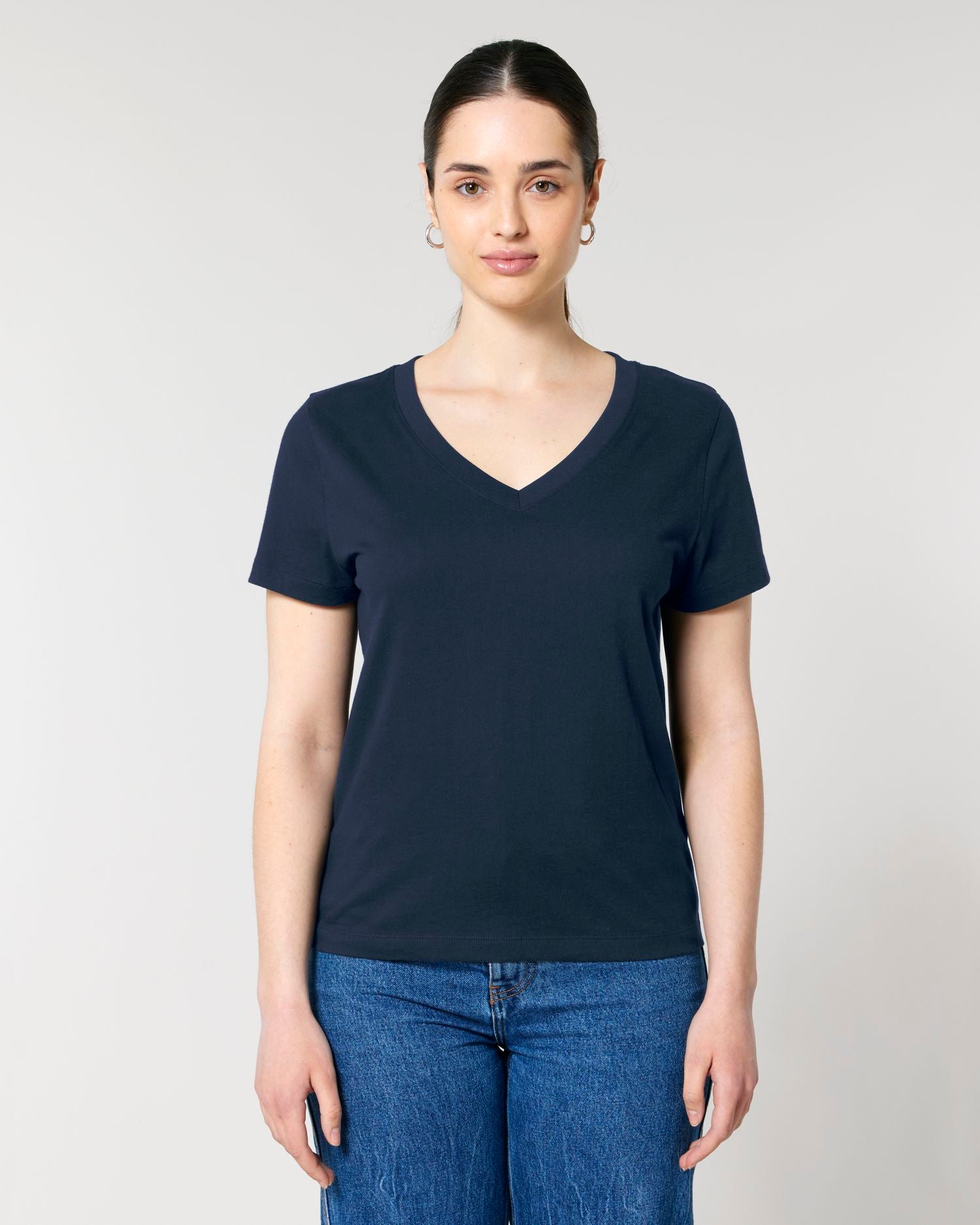 Camiseta orgánica de mujer con cuello en V - 155 GSM | Stella Isla STTW176