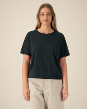 Women's T-shirt with curved high-low hem - 155 GSM | Stella Etta - STTW264