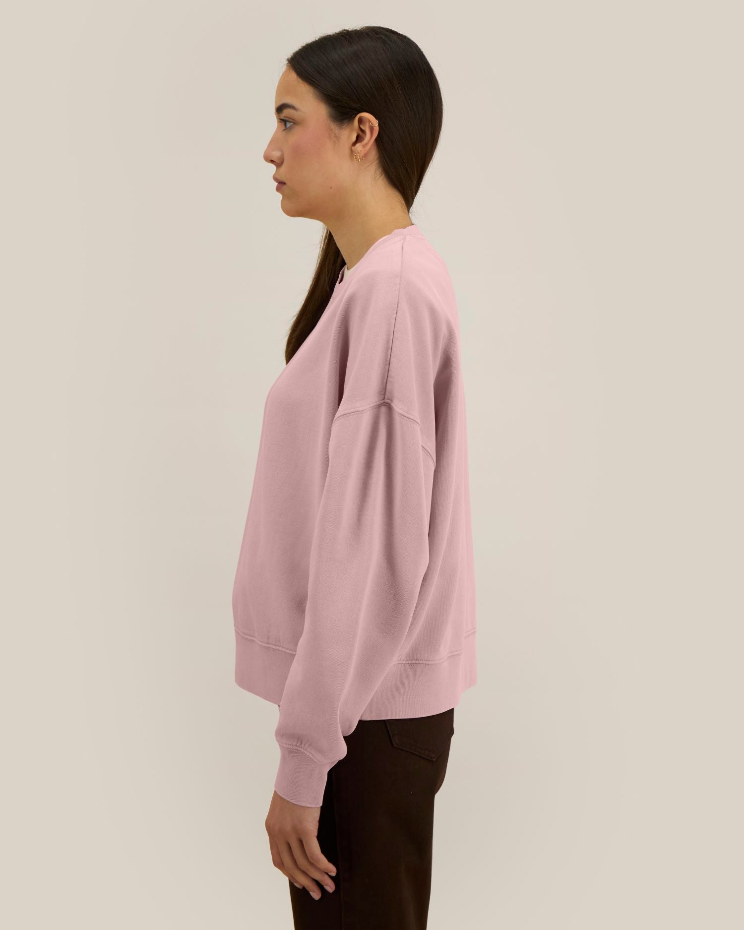 Garment-dyed Sweatshirt mit Rundhalsausschnitt für Damen – 320 g/m² | Stella Alma Vintage – STSW284